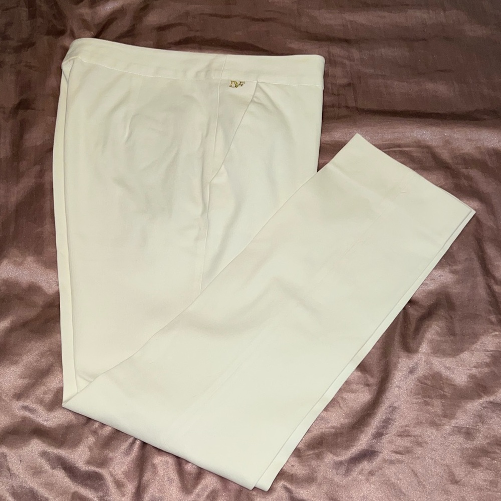 Diane Von Furstenberg Off White, Cream, Ivory Trousers, size 8